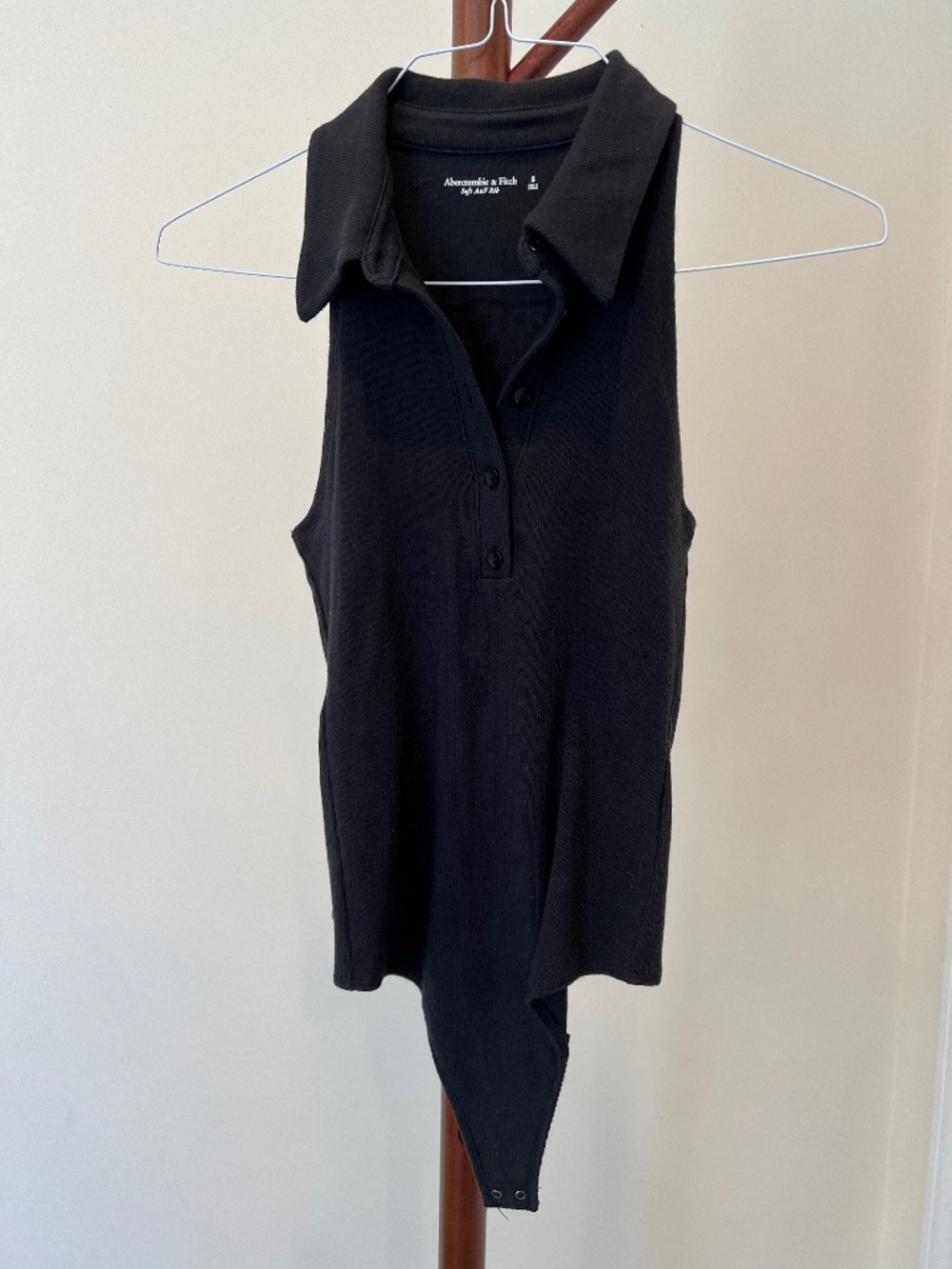 Abercrombie & Fitch Soft A&F Rib Sleeveless Polo Bodysuit Black S